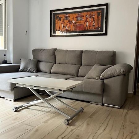 Apartamento En Camino De Ronda De Dos Habitaciones Y Salon Granada Luaran gambar