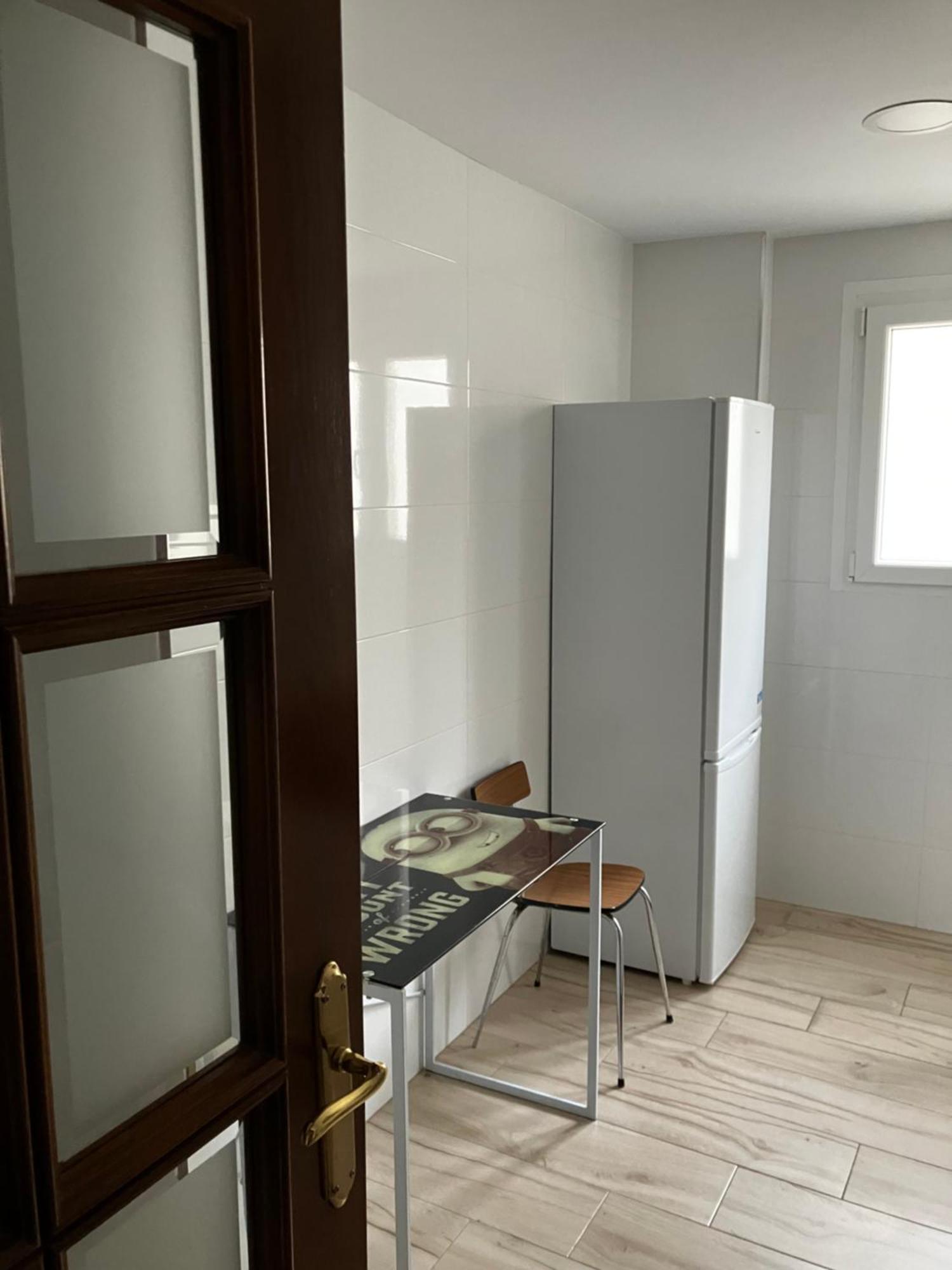 Apartamento En Camino De Ronda De Dos Habitaciones Y Salon Granada Luaran gambar
